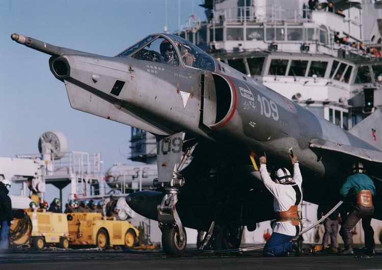 etendard%20IVP1.jpg