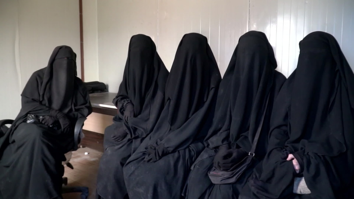 Isis-naiset Ylen haastattelussa Syyriassa