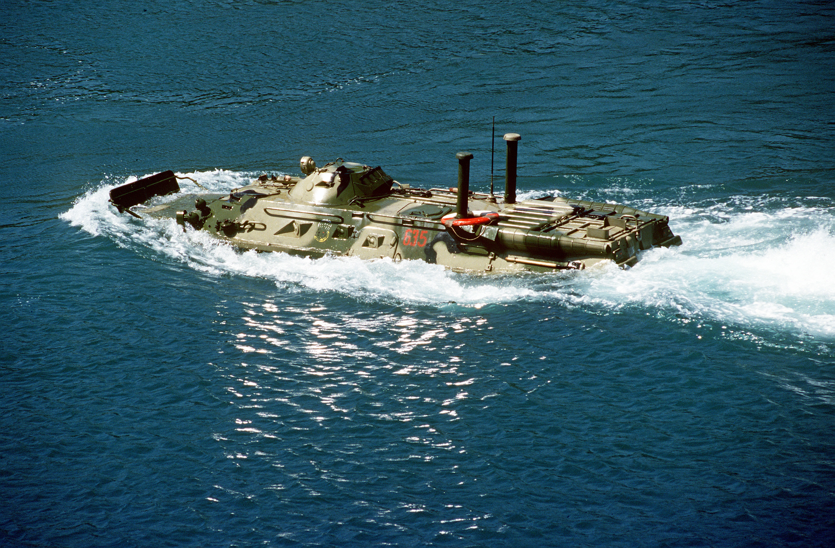 BTR-80_swimming.jpg