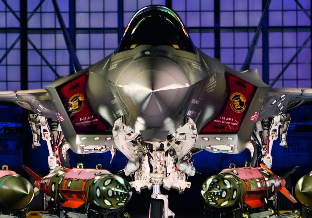 f35_lochheedmartin_hidaskallisparas_etu-1050x733.jpg