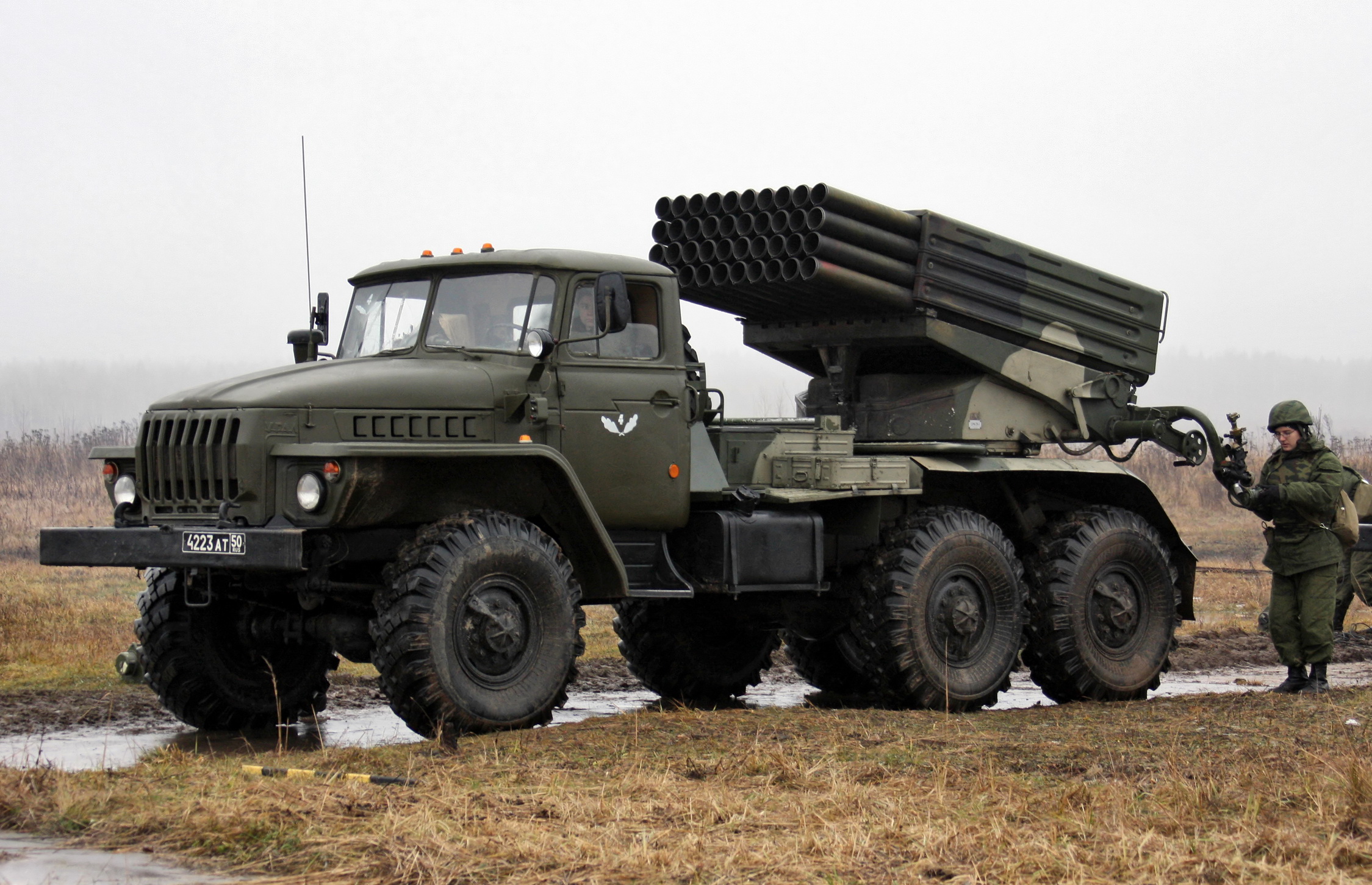 BM-21_Grad_(01).jpg