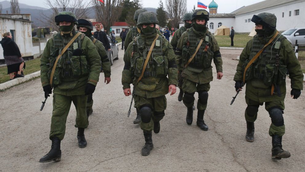 AP_crimea_russian_supporters_mar_140304_16x9_992.jpg