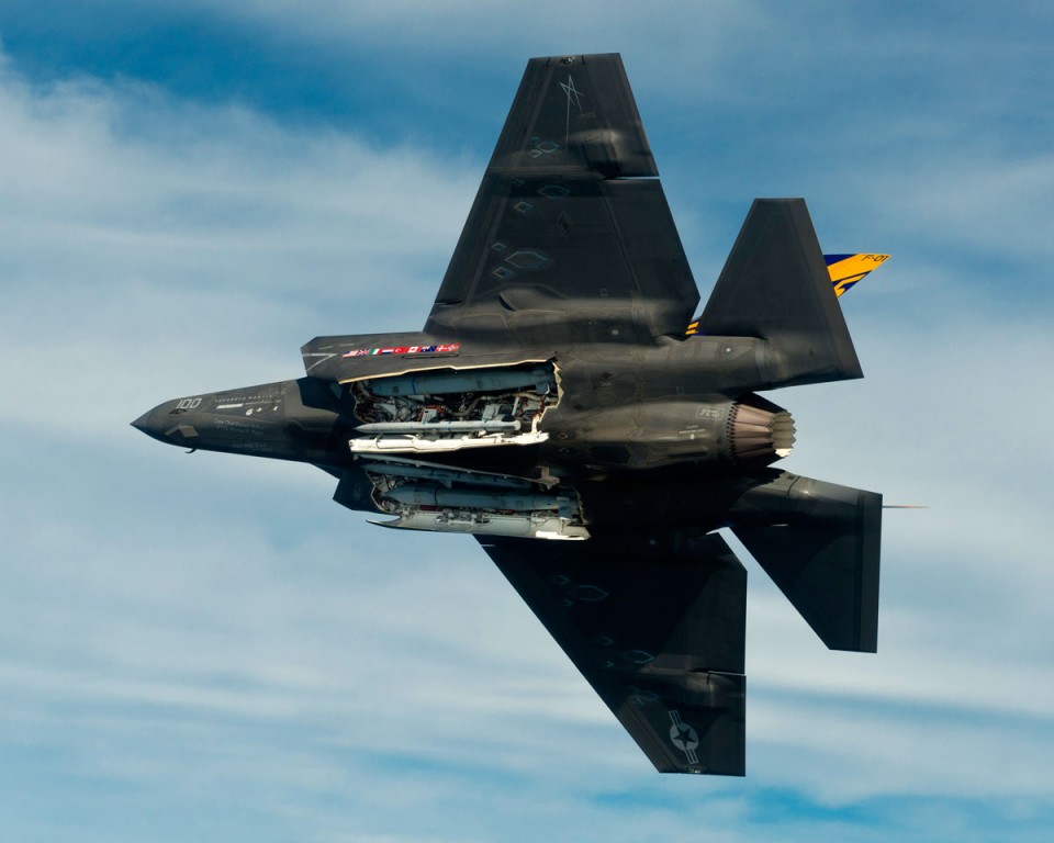 F-35C-with-JSOW-960x768.jpg