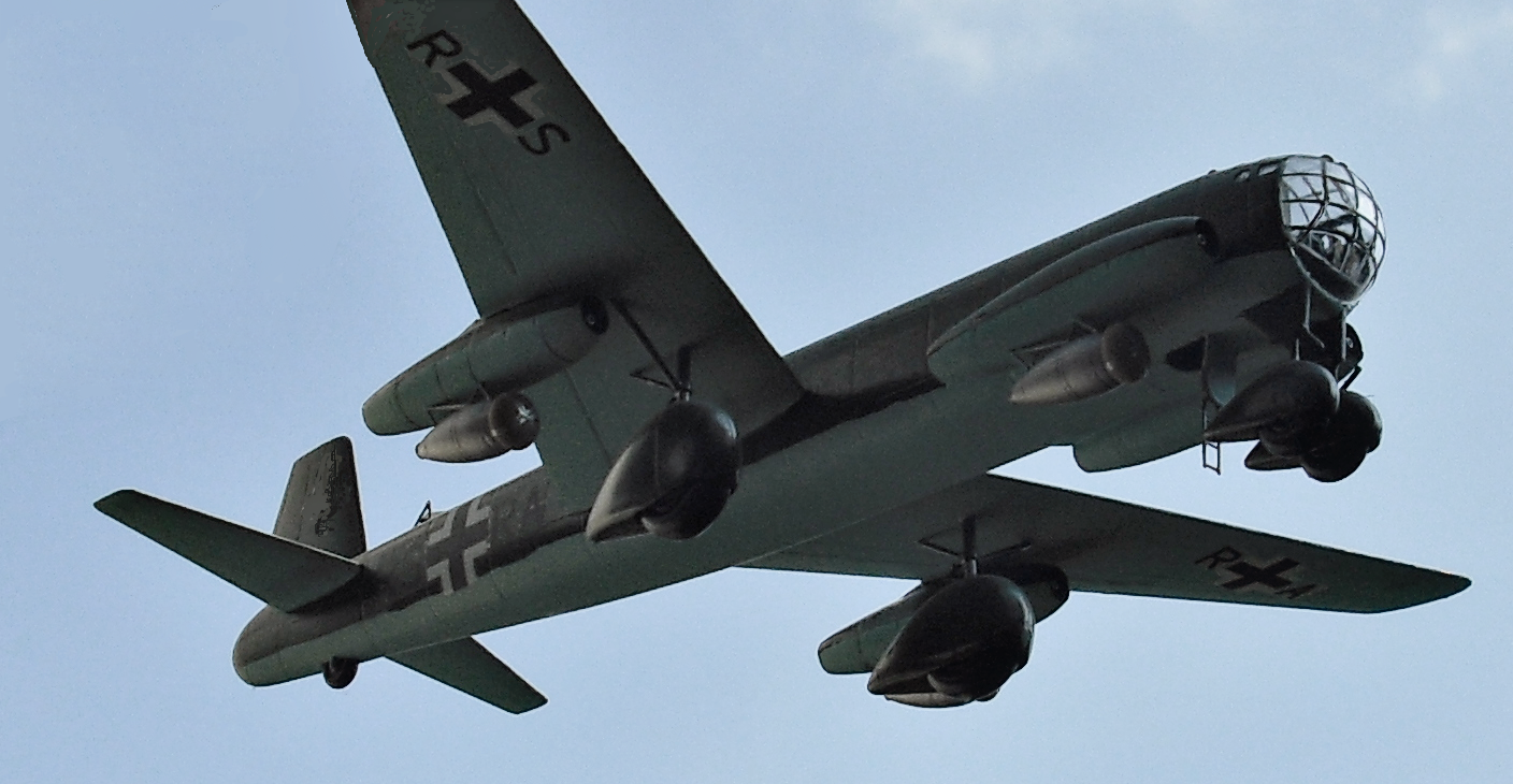 Modellphoto_Ju287V1_1.png