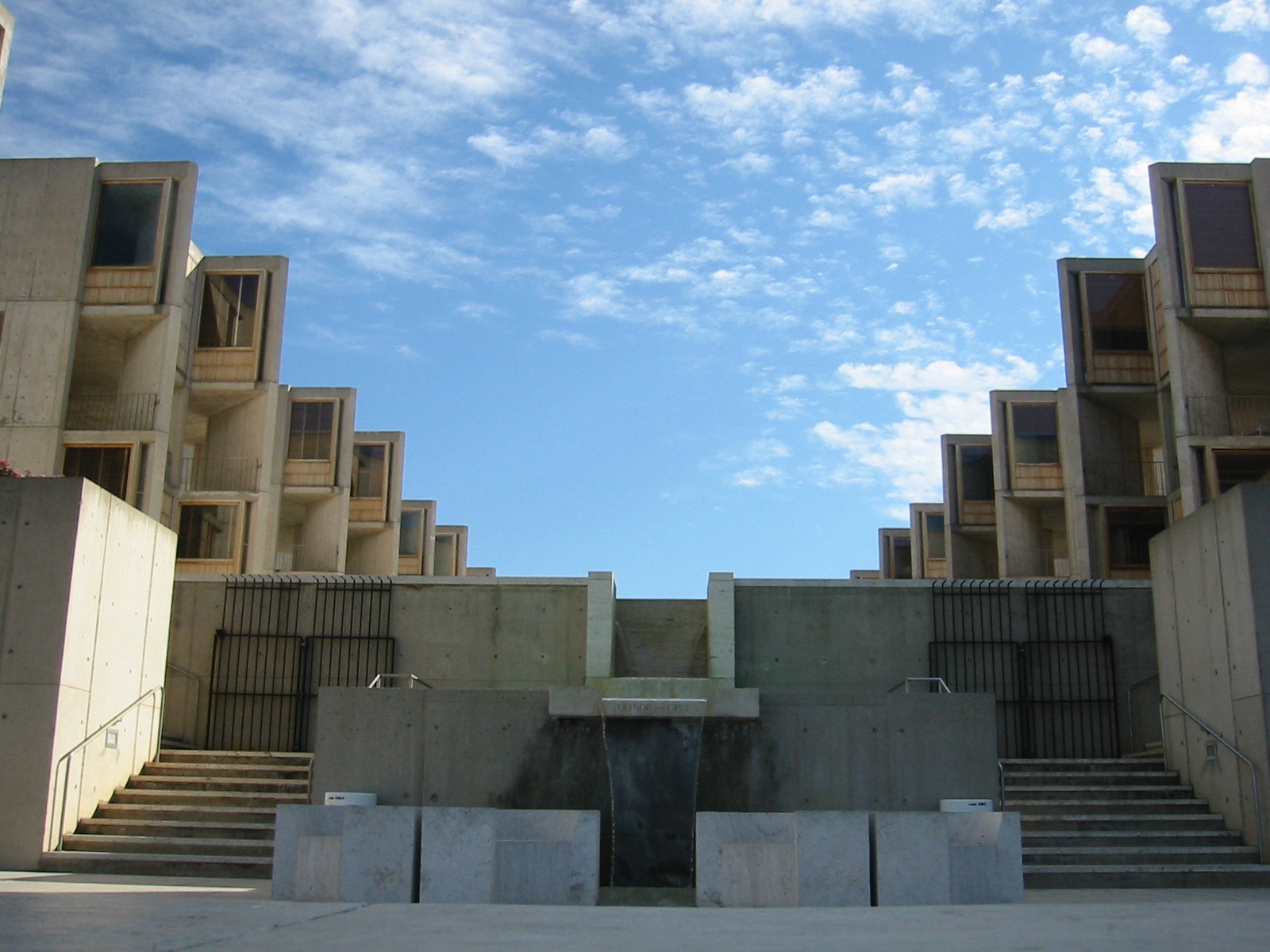 Salk_Institute1.jpg