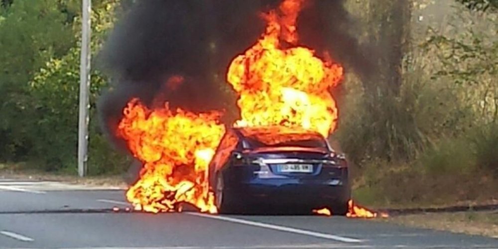 tesla-p90-d-in-flames.jpg