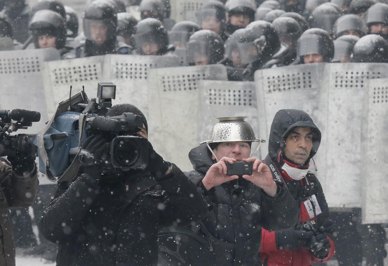 BemoZYqCIAAiaem.jpg:large