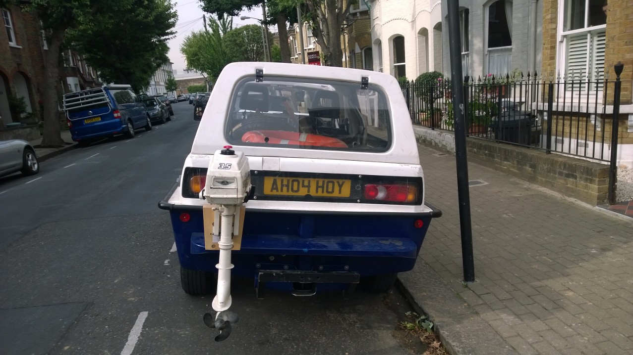 outboard_on_car.jpg