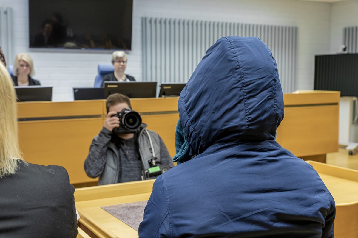 Oulun laaja seksuaalirikostapaus alkaa nyt purkautua juttu kerrallaan oikeudessa.