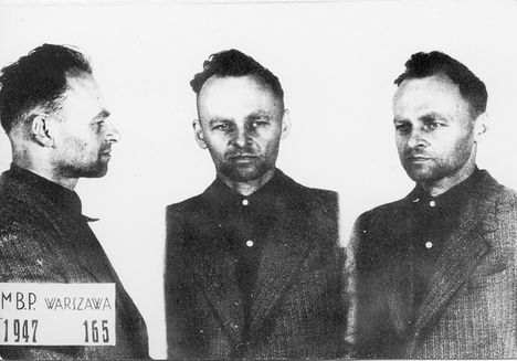 Witold Pilecki maaliskuussa 1941. – Kirjan kuvitusta.