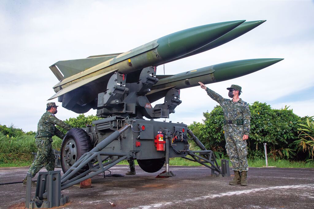 The 100 Eagle III missiles that I decommissioned will be repurchased by the US and sent to Ukraine to defend Ukrainian airspace.  (China Times Database)