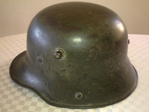 stahlhelm.jpg