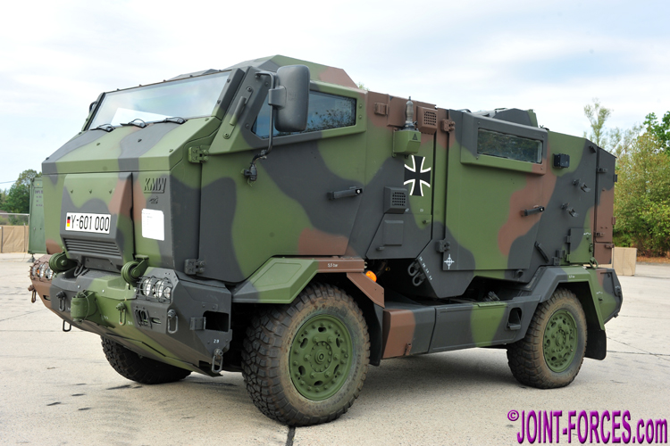 www.joint-forces.com