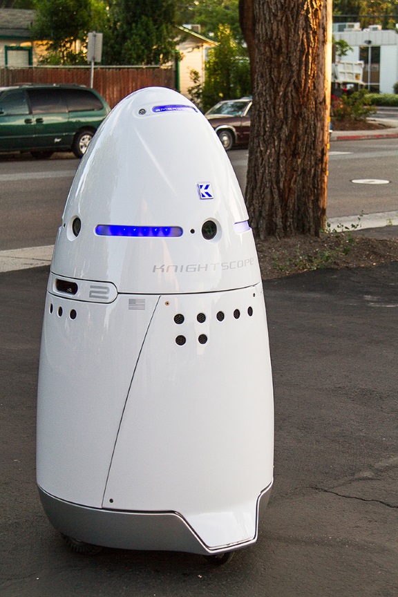 Knightscope_K5_robot.jpg