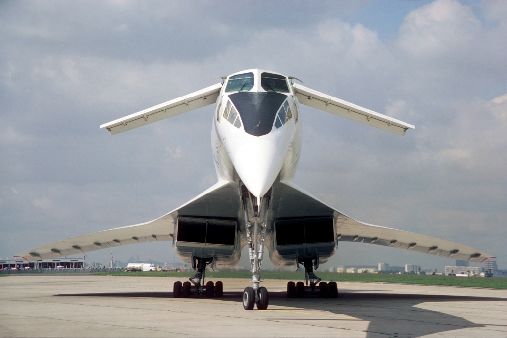 Aeroflot_Tupolev_Tu-144_1977_Volpati-1.jpg