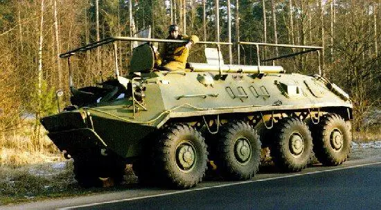 btr-60pu_Russe_02.jpg