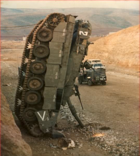 84980778b10e87fba13709232786e2ca--military-armor-battle-tank.jpg
