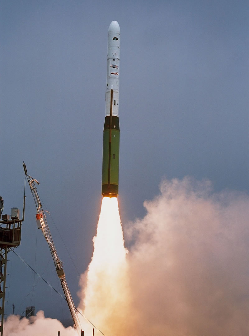 SPAC_Minotaur_Rocket_Launch_lg.jpg