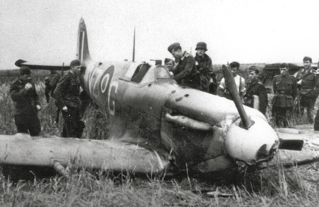 26.07.1942-31st-fighter-group-spitfire-lt.col-clarke-cap-gris-nez-france-2-w640h480.jpg