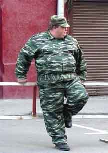 1-625-Fat-Soldiers-Booted-from-the-U-S-Army-in-2012-2.jpg