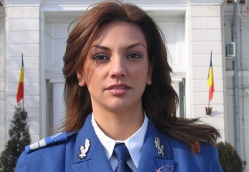Romanian-Female-Soldier.jpg