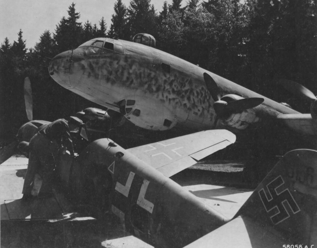 German--JU-290-Salsburg-1.jpg