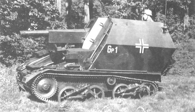 105mm-lefh-16-auf-geschuetzpanzer.jpg