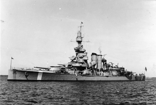 HMS_Sverige_during_WW2.jpg