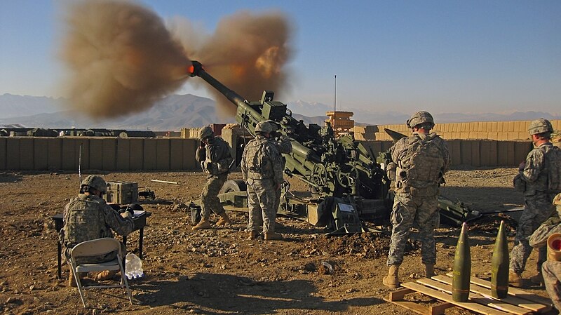 800px-M777_Light_Towed_Howitzer_1.jpg