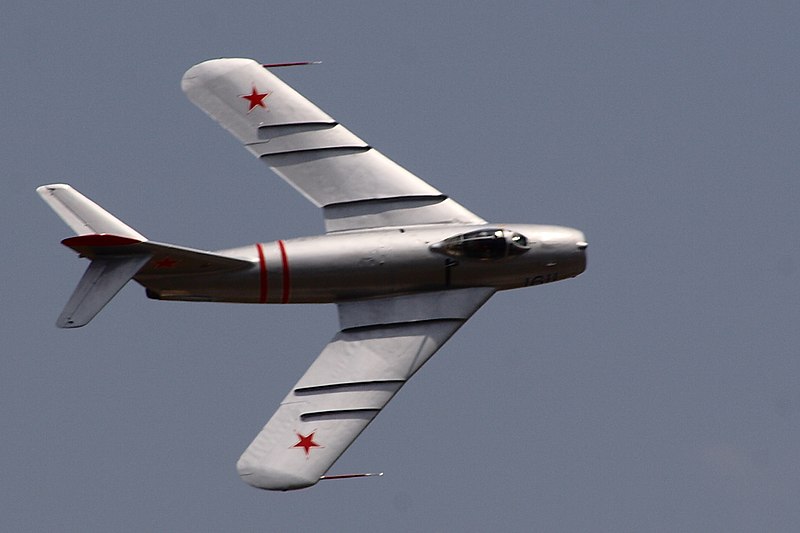 800px-MiG-17F_Top_View.JPG