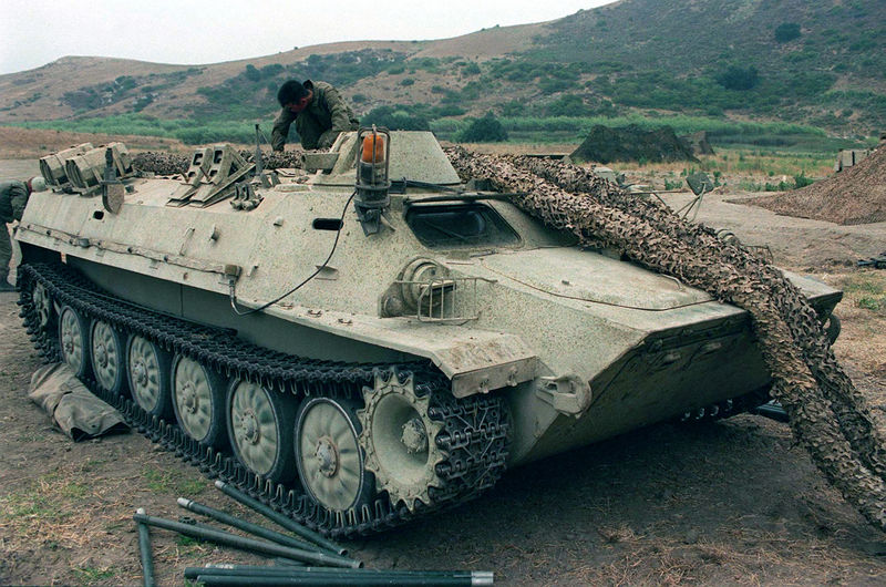 800px-MT-LB_US_Marines_camo.jpg