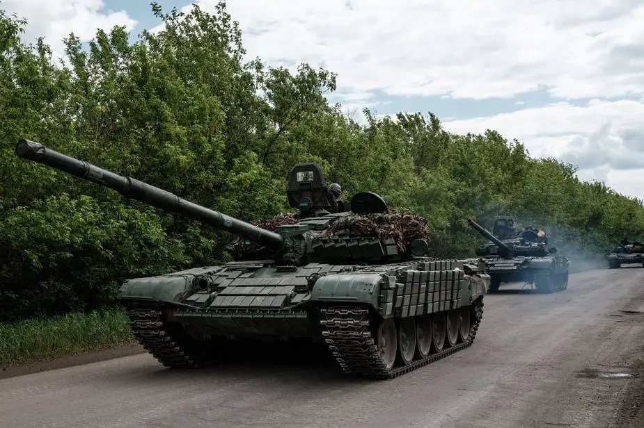 Polish_T-72M1_tanks_donated_to_Ukraine_are_now_upgraded_with_ERA_Explosive_Reactive_armor_925_001.jpg