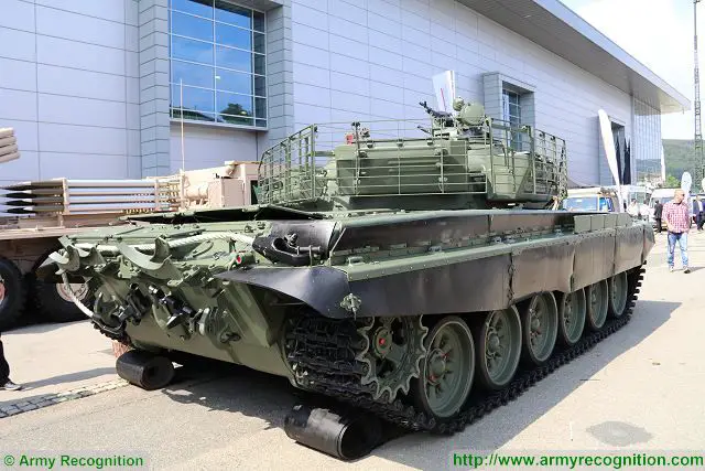 Excalibur_T-72_Scarab_new_modernization_project_of_Soviet-made_T-72_main_battle_tank_at_IDET_2017_640_002.jpg