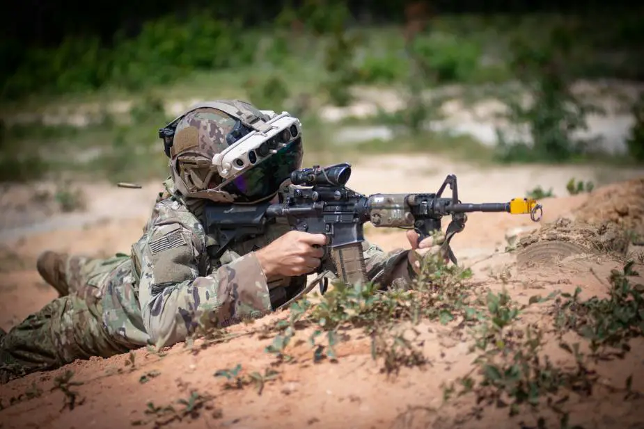 US_82nd_Airborne_troops_test_US_Army_next-generation_combat_goggle_1.jpg