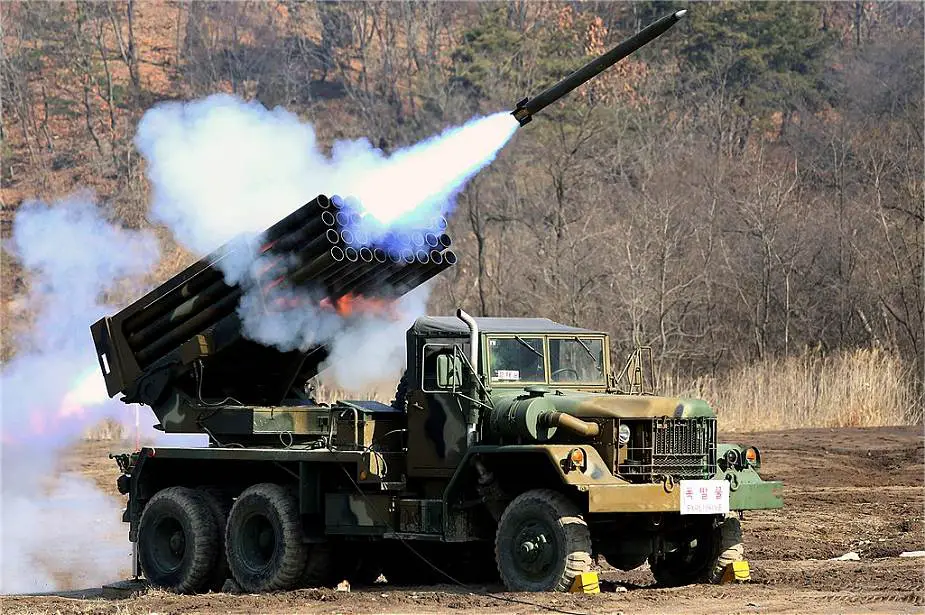 South_Korea_to_donate_K-136_Kooryong_130mm_MLRS_rocket_launcher_vehicles_to_Philippines_925_001.jpg