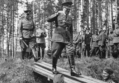 Mannerheim_Hitler_meeting_worldwartwo.filminspector_10.jpg
