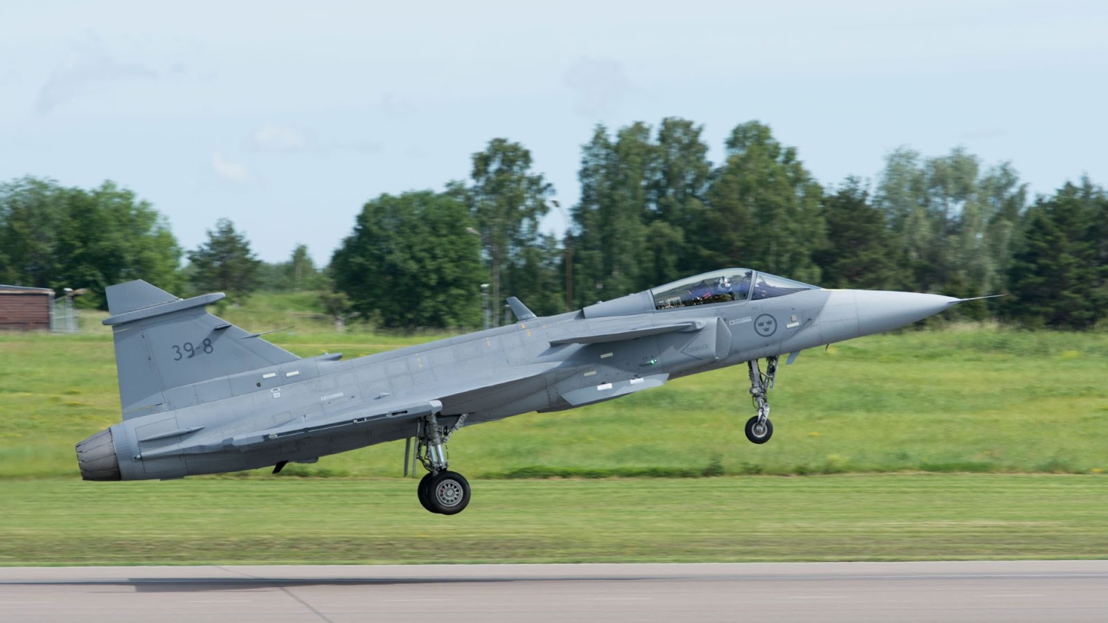 gripen-e-first-flight-2340.jpg