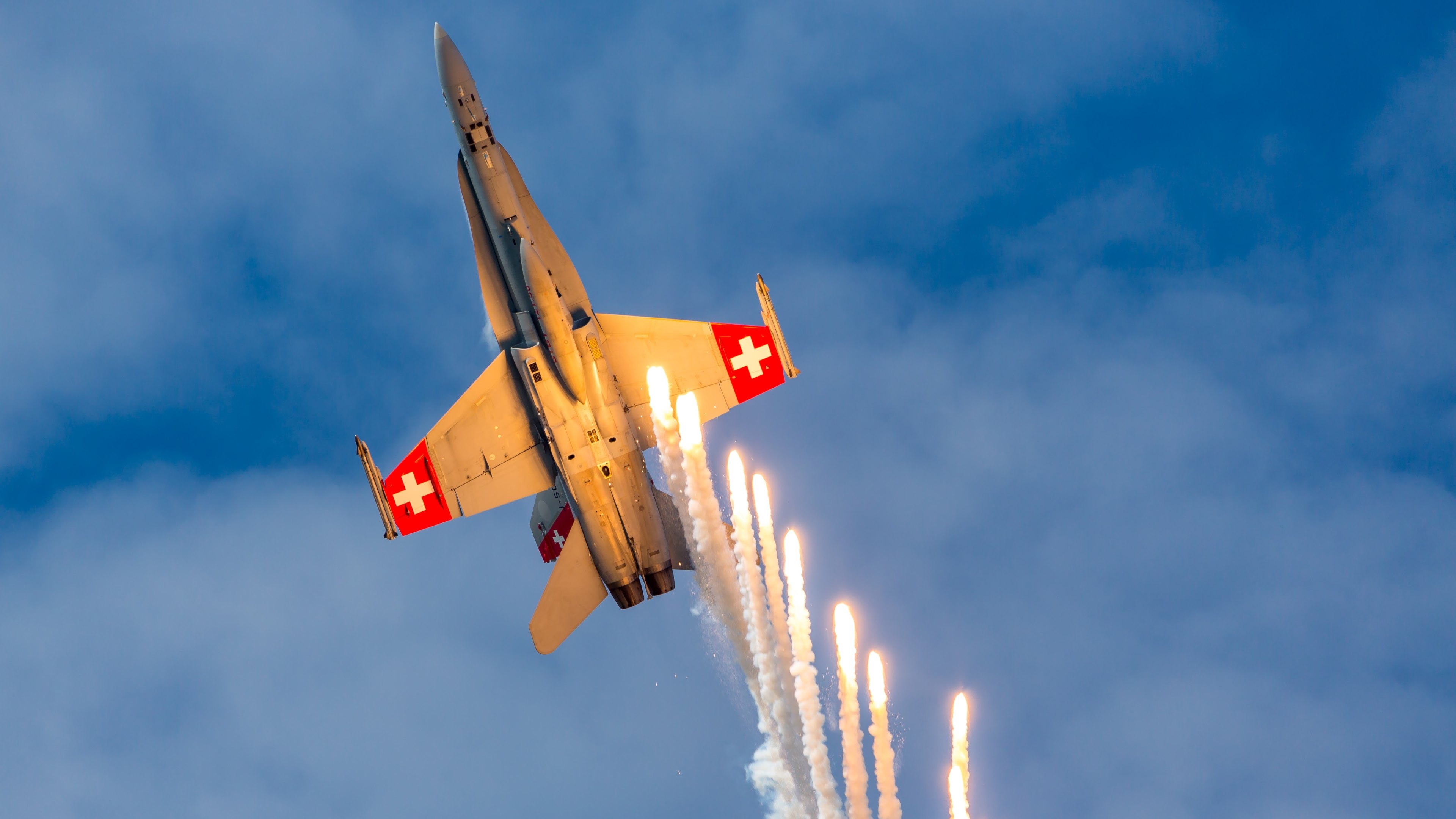 FA-18_Fighter_Aircraft_uhd.jpg