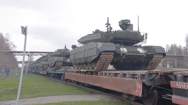 UVZ sent one trainload of T-90M Proryv tanks to the Russian Army UVZ sent one trainload of T-90M Proryv tanks to the Russian Army