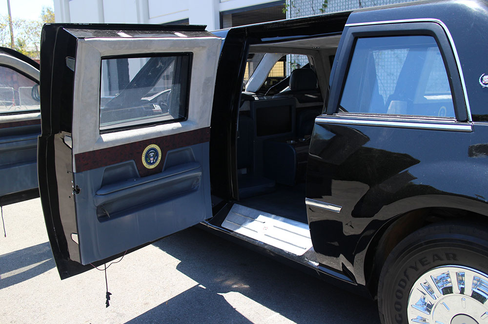 Cadillac-Presidential-Limo-The-Beast-White-House-Down-replica-rear-door.jpg