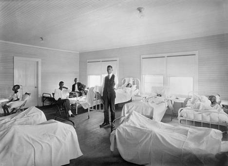 Tulsan verilöylyn uhreja hoidettiin Punaisen Ristin sairaalassa marraskuussa 1921.