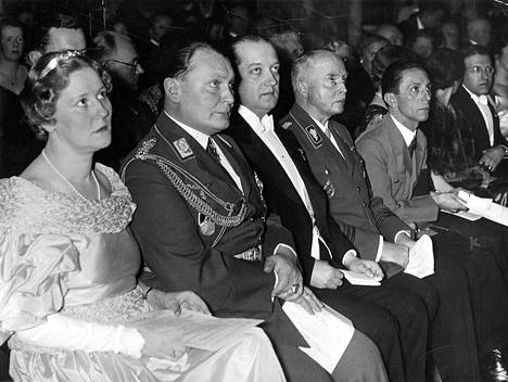 Emmy ja Hermann Göring konsertissa Berliinissä.