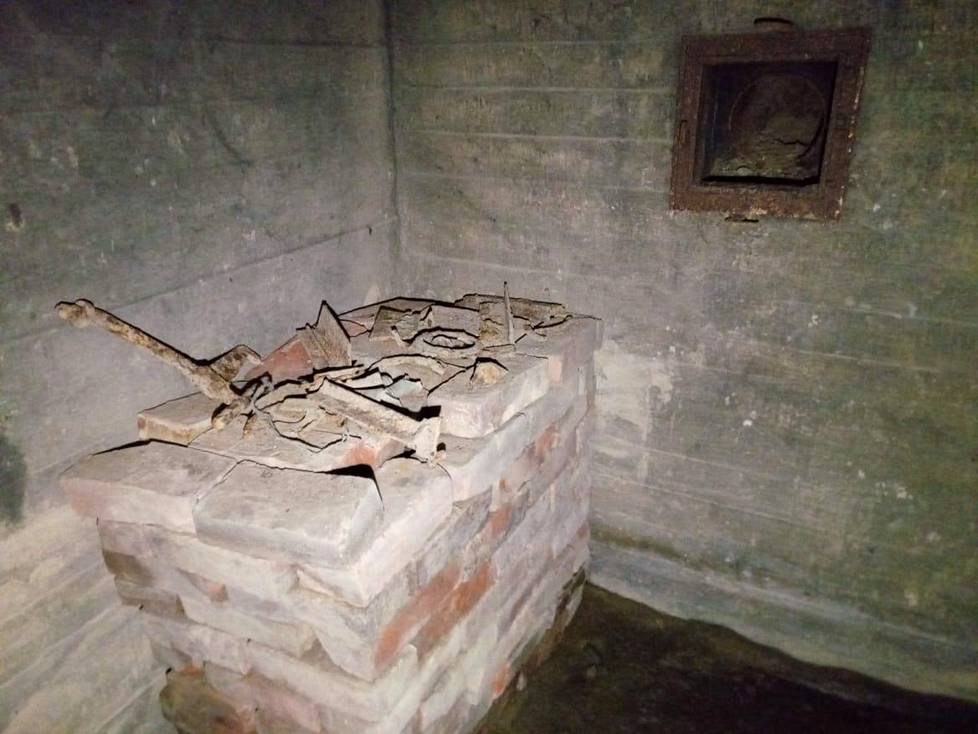 Kuva on SK 2 -bunkkerin eli Terttu-bunkkerin sisältä.