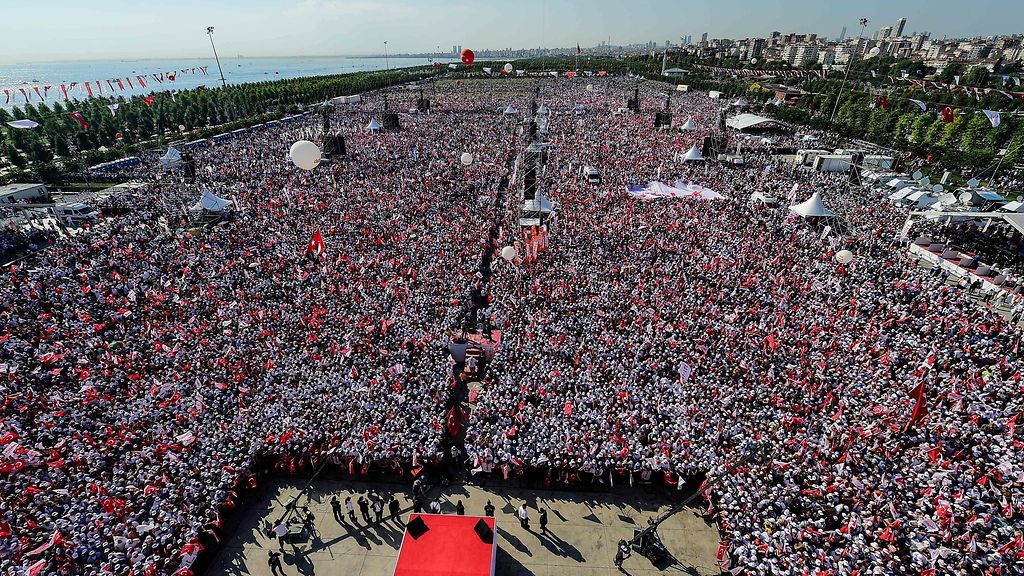 mielenosoittajia-turkissa.jpg