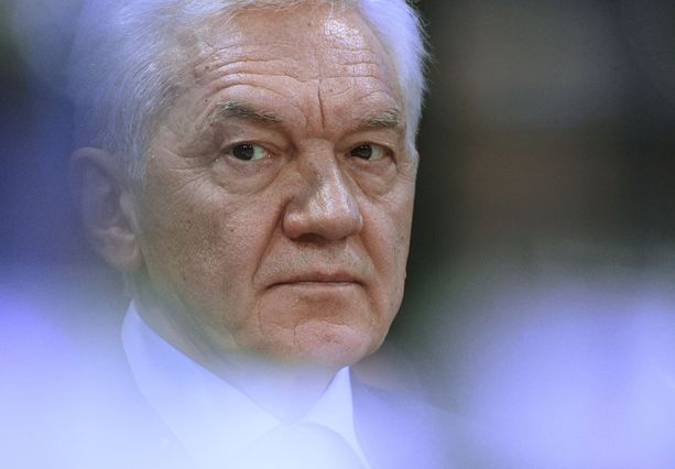 Suomen kansalaisuus on suojellut Vladimir Putinin luottomiehenä tunnettua Gennadi Timtšenkoa EU-pakotteilta aina helmikuun 2022 loppuun saakka. Yhdysvallat asetti häntä kohtaan pakotteita jo vuonna 2014 Venäjän miehitettyä Krimin niemimaan Ukrainassa. Suomen kansalaisuus on suojellut Vladimir Putinin luottomiehenä tunnettua Gennadi Timtšenkoa EU-pakotteilta aina helmikuun 2022 loppuun saakka. Yhdysvallat asetti häntä kohtaan pakotteita jo vuonna 2014 Venäjän miehitettyä Krimin niemimaan Ukrainassa.