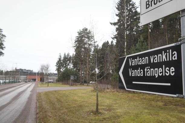 Tuomittu istuu rangaistustaan Vantaan vankilassa. Kuvituskuva.