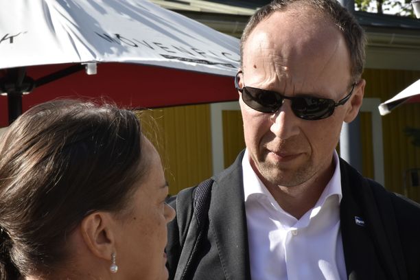Perussuomalaisten puheenjohtaja Jussi Halla-aho on kertonut olevansa kiinnostunut sisäministerin tehtävästä.