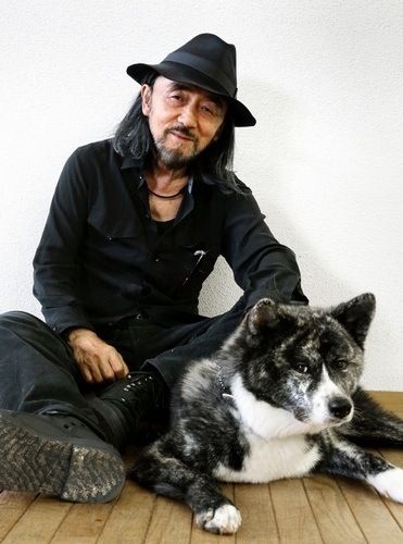 6dc39a37bee97b8e9a29a3c656f7df7c--yoji-yamamoto-wild-dogs.jpg