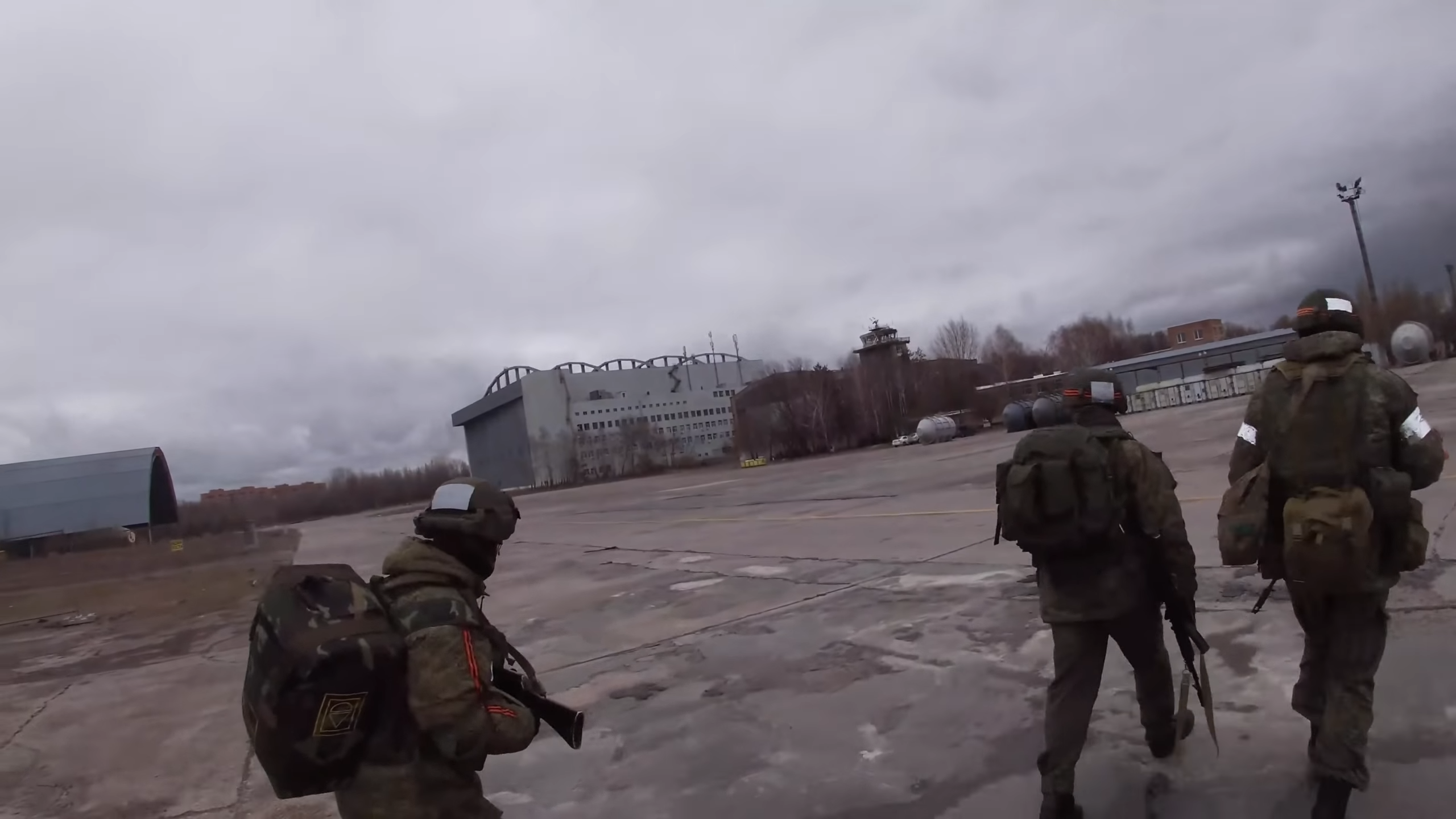 Взятие_под_контроль_аэродрома_на_территории_Украины_003.png