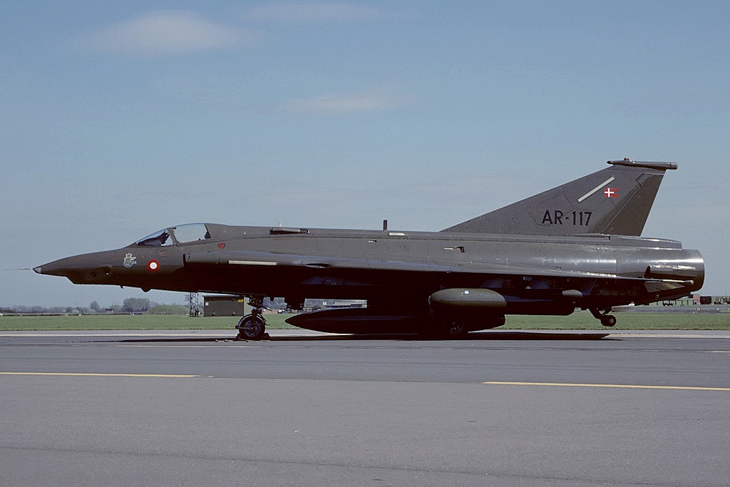 Saab_RF-35_Draken%2C_Denmark_-_Air_Force_AN1976793.jpg